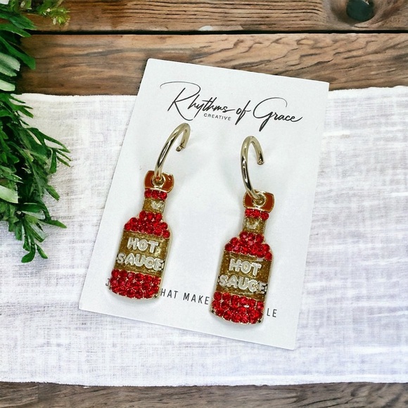 Turn Up the Heat: Sizzling Hot Sauce Earrings! 🌶️ NWT Red Rhinestone Hoops - Picture 5 of 5